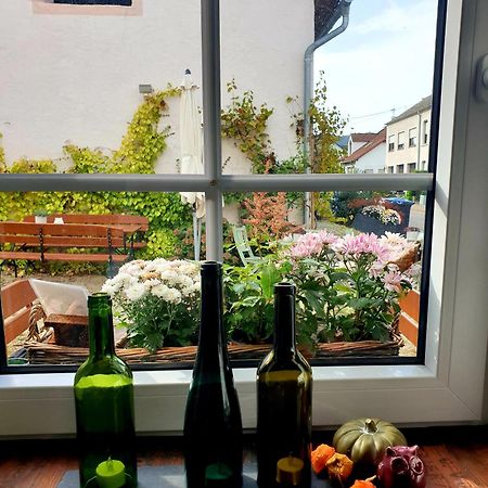 Zur Alten Rebe Ferienhaus Und Weingut Konz Exteriér fotografie