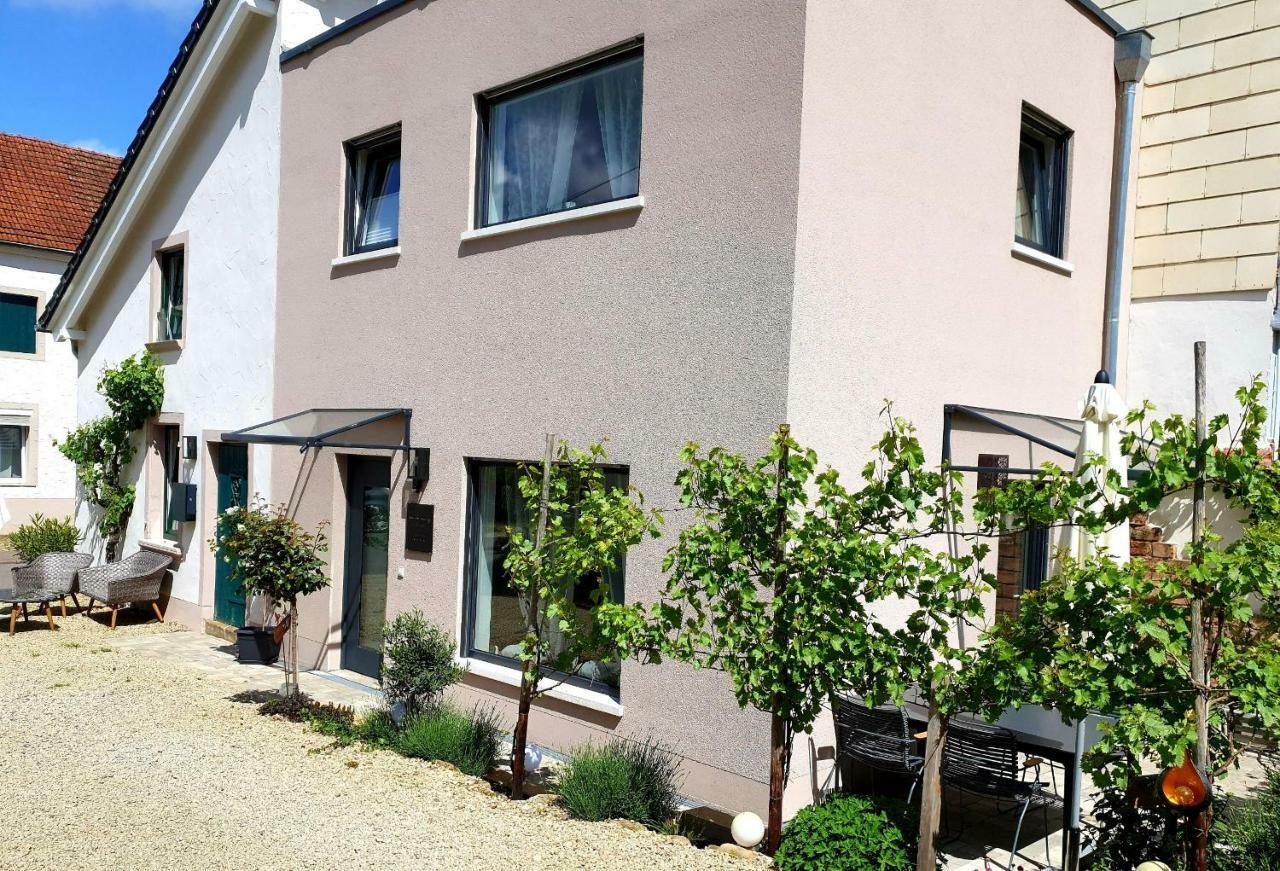 Zur Alten Rebe Ferienhaus Und Weingut Konz Exteriér fotografie